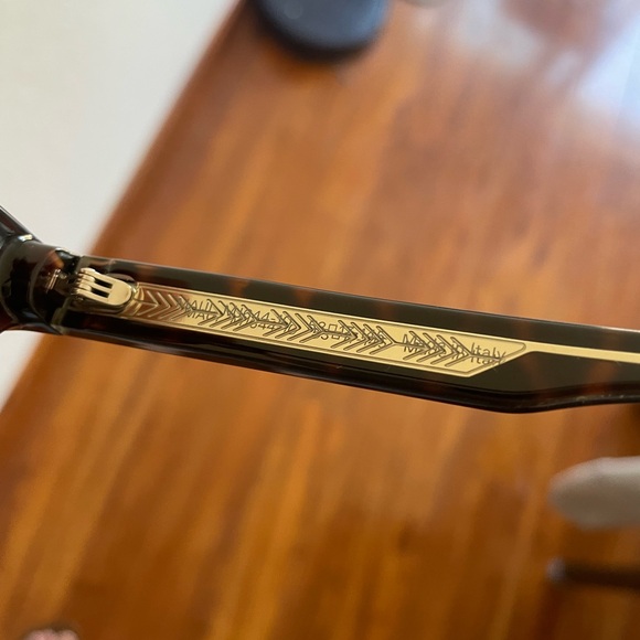 Maui Jim Hanohano Women’s Polarized Sunglasses - Picture 10 of 14